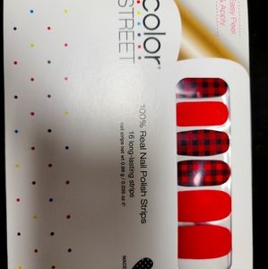 Color Street Nail Strips - Good Girls Gone Plaid